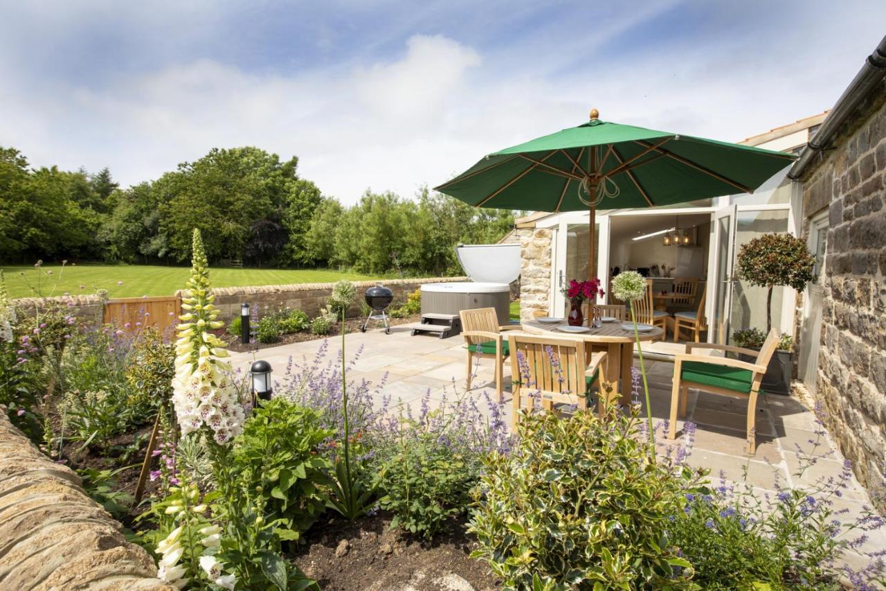 Thirley Cotes Farm Cottages Scarborough Exterior photo